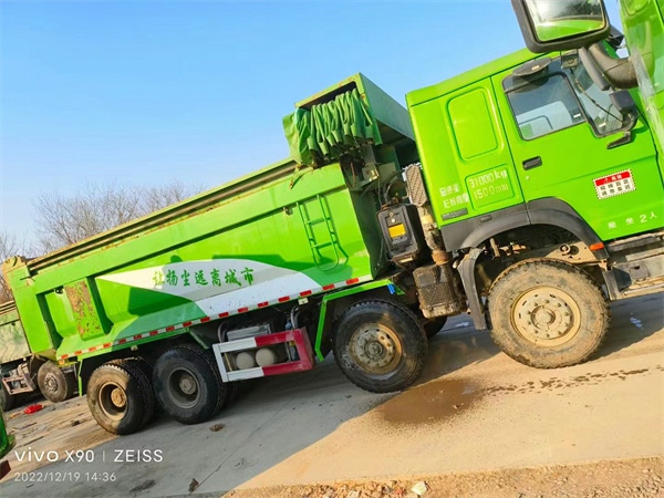 二手豪沃法規(guī)自卸車