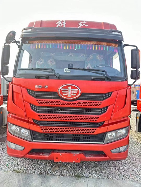 二手解放悍V430馬力牽引車